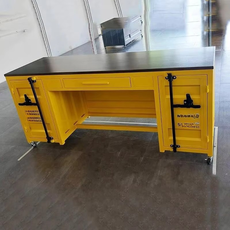 Home Office Industrial Style - Meja komputer bergaya industrial, furnitur meja